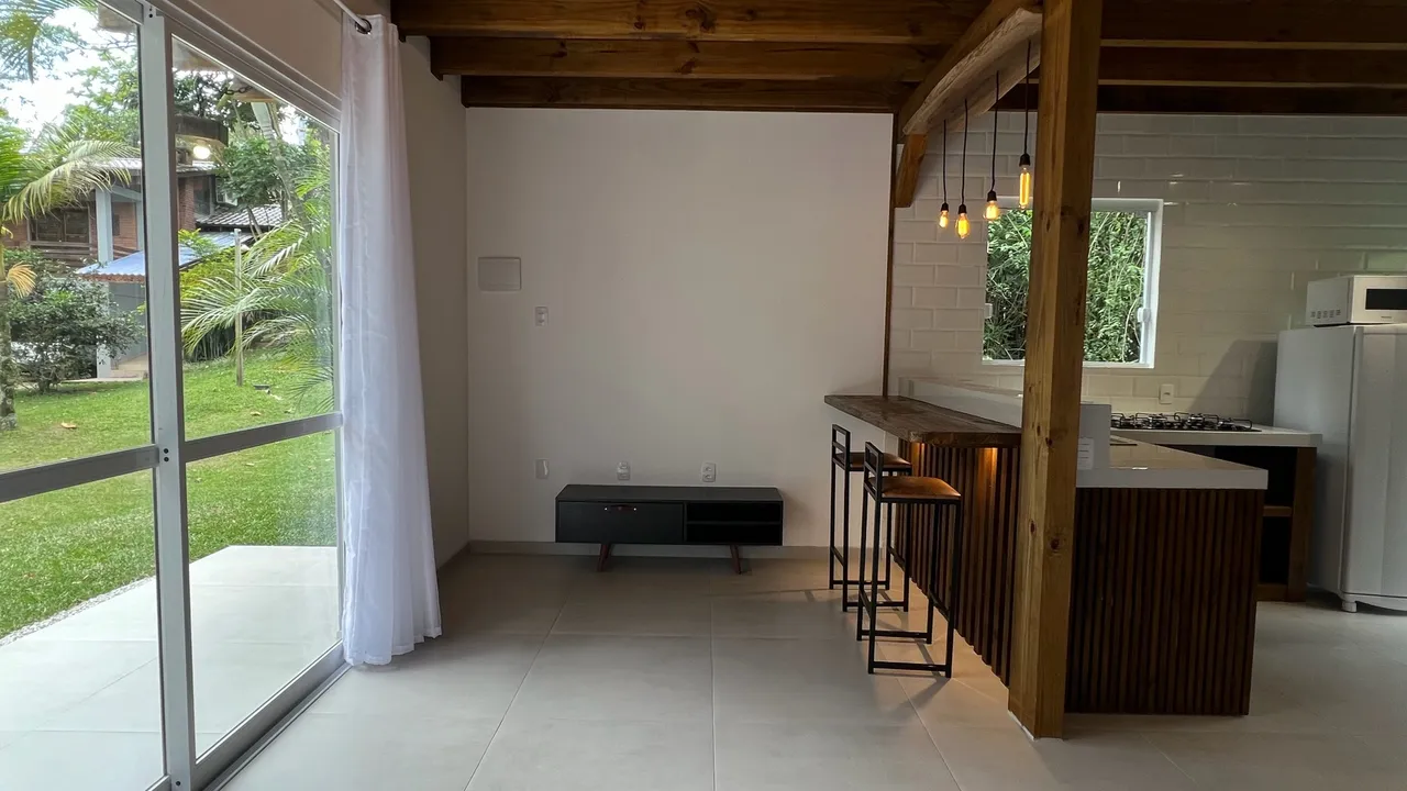 One-bedroom house with a park view — photo 12