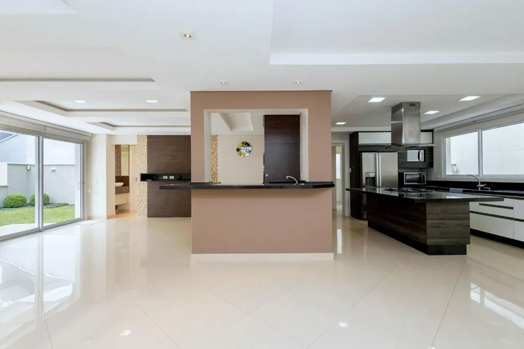 Furnished house 649 m² with 4 en-suite bedrooms — photo 2