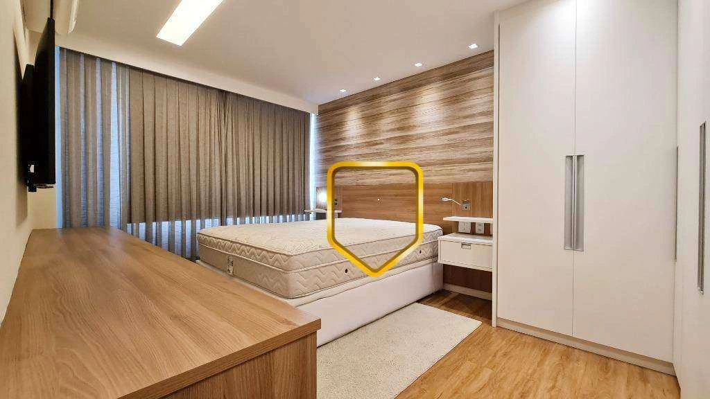 Furnished apartment with 3 en-suite bedrooms and 147 m² — photo 18