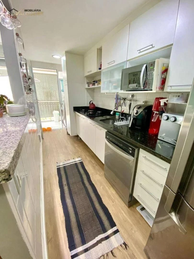 Furnished 3-bedroom apartment with 2 en-suites — photo 2