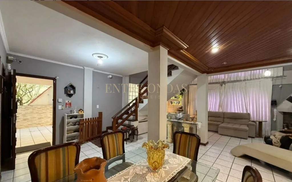 400 m² house with a private pool and a dishwasher — photo 12