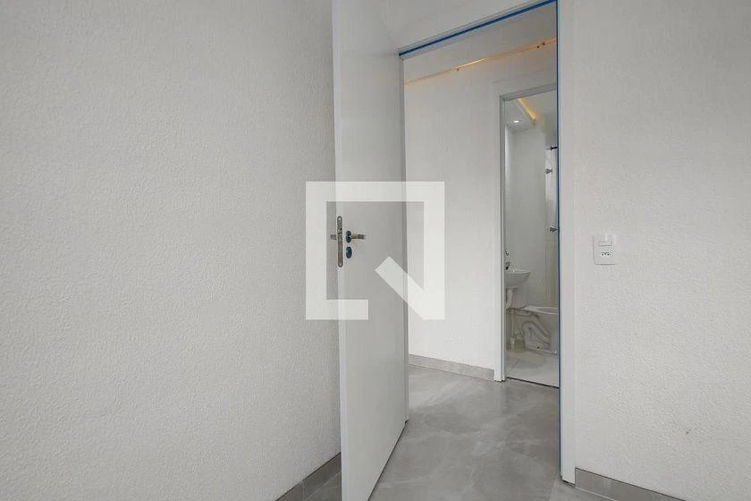 Unfurnished 2-bedroom apartment with 41 m² and parking — photo 42