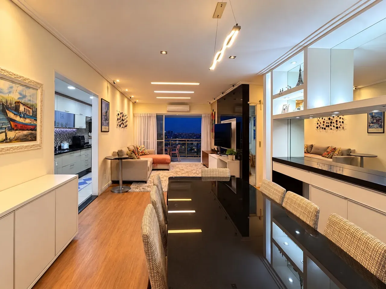 4-bedroom apartment in a building with a heated pool — photo 20