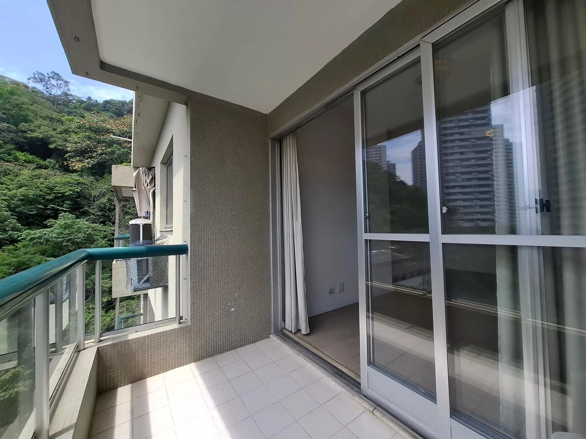 2 quartos e janelas do piso ao teto: apartamento de 75 m² — photo 20