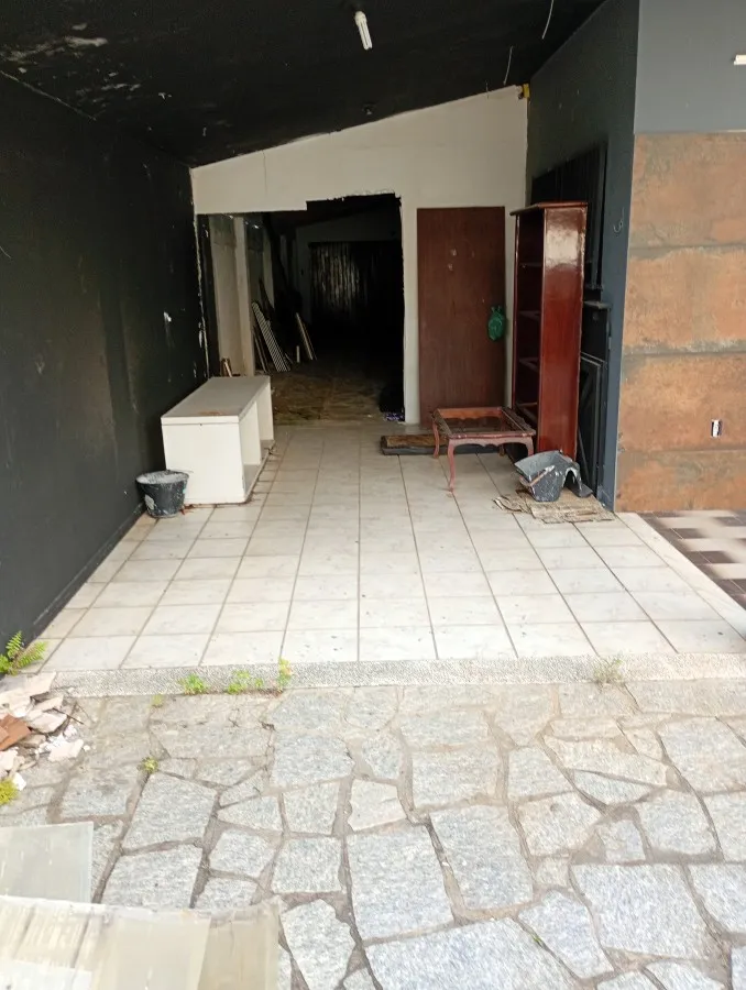 220 m² house with a closed kitchen and 3 bedrooms — photo 19