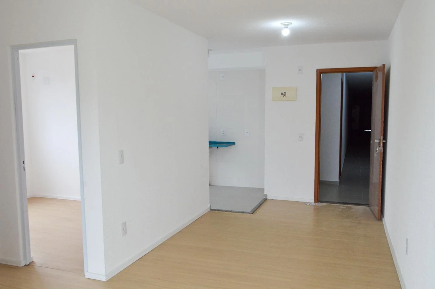 Mountain view in a 2-bedroom apartment, 52 m² — photo 27
