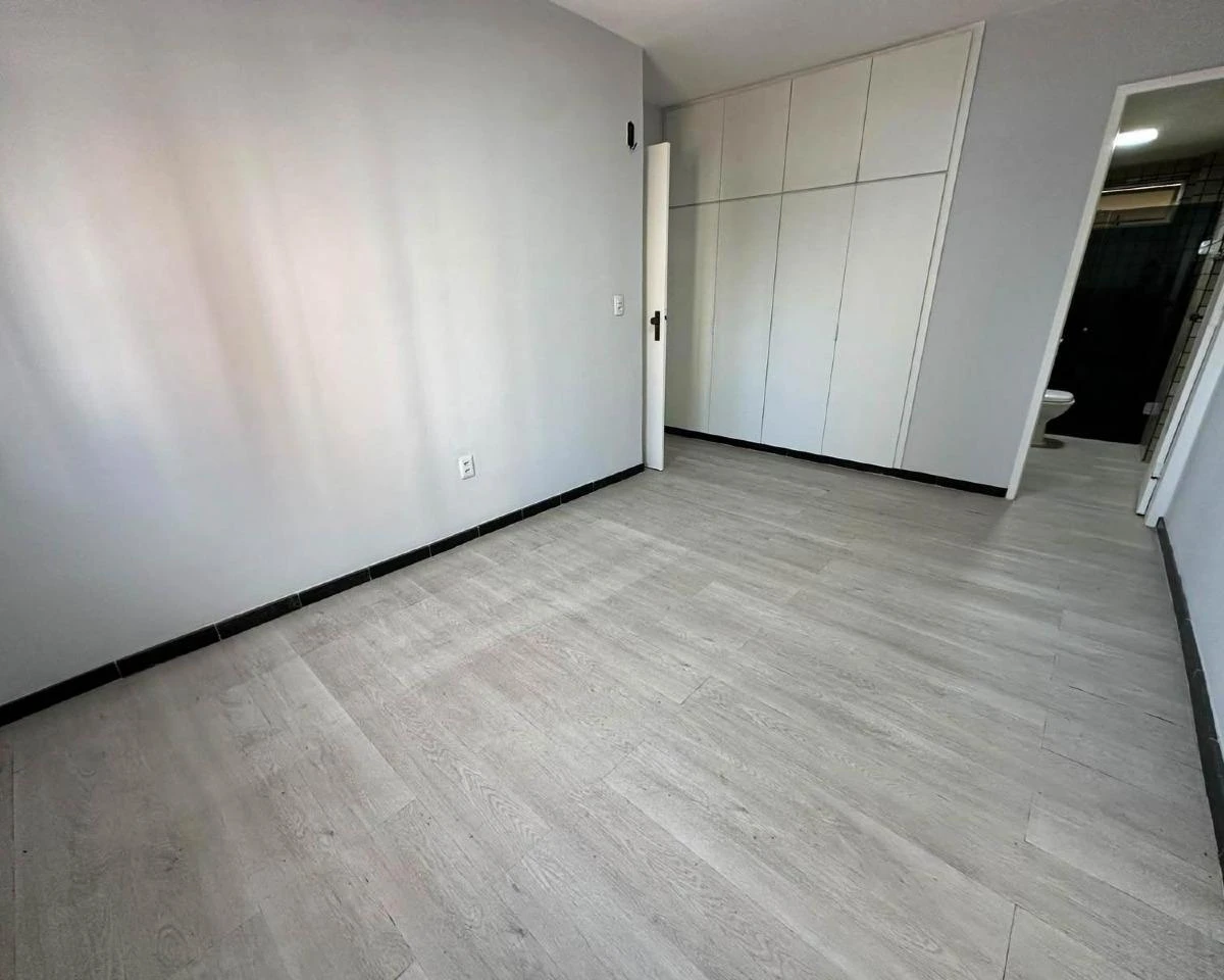 Квартира 86 м² з 2 спальнями та 1 спальнею з ванною — photo 15