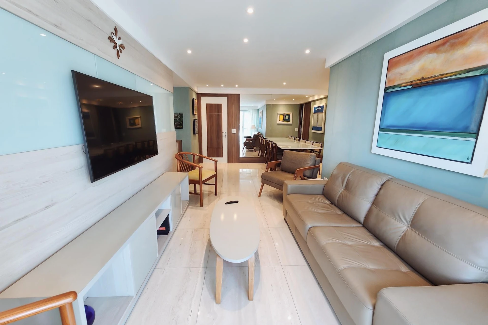 3-bedroom apartment with an ensuite suite and 2 parking — photo 21