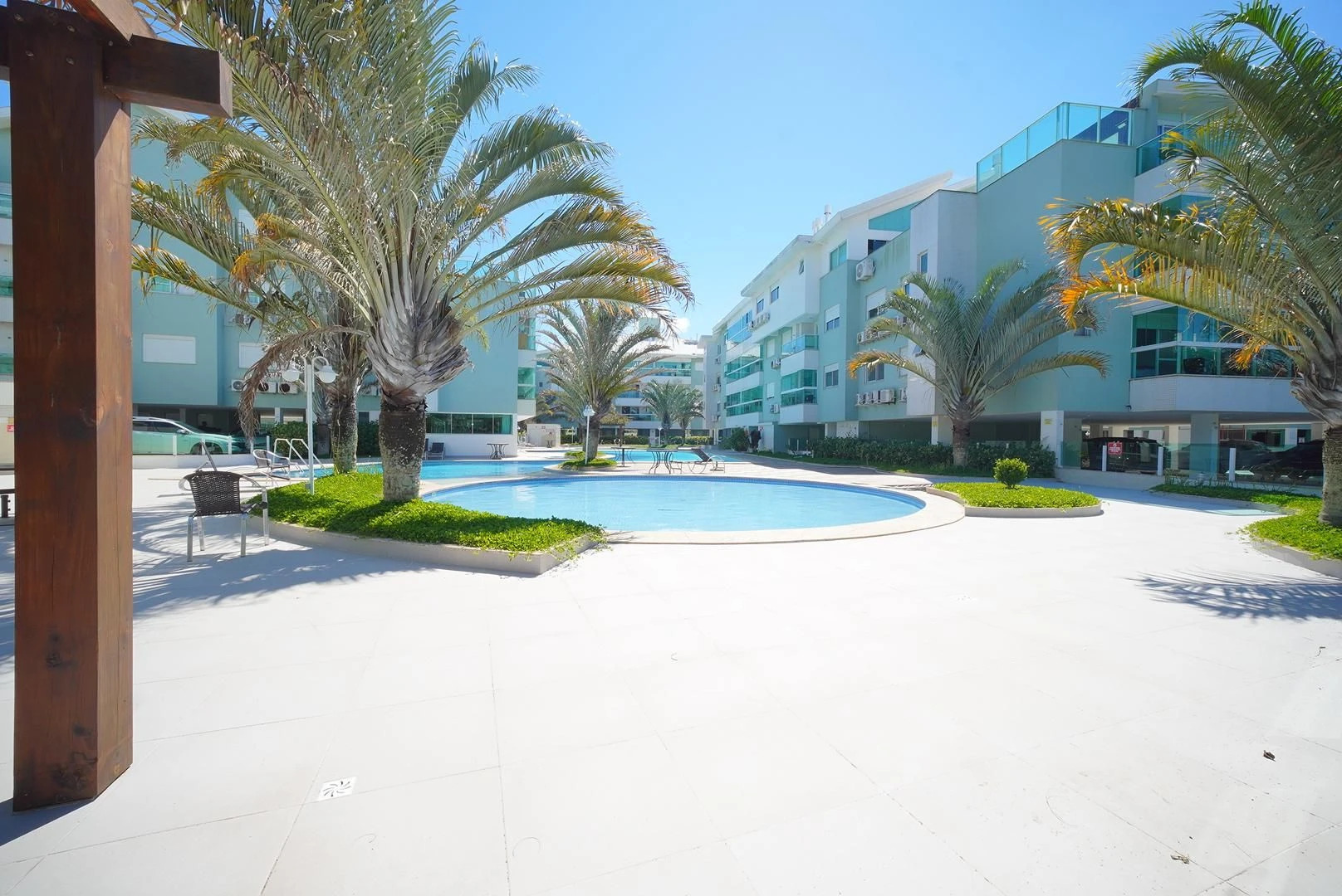 205 m² apartment with a private pool and a jacuzzi — photo 35