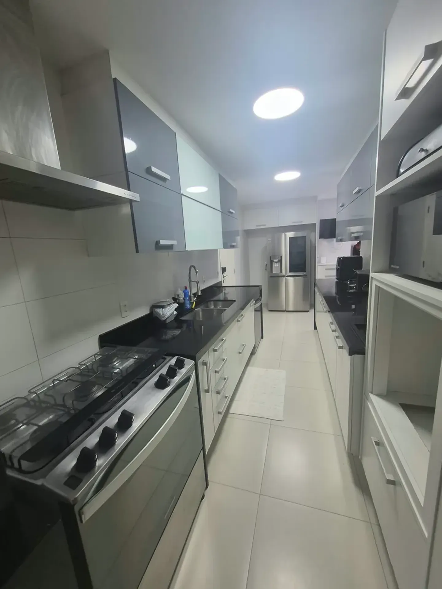 Apartamento com janelas do piso ao teto, Barra da Tijuca — photo 2