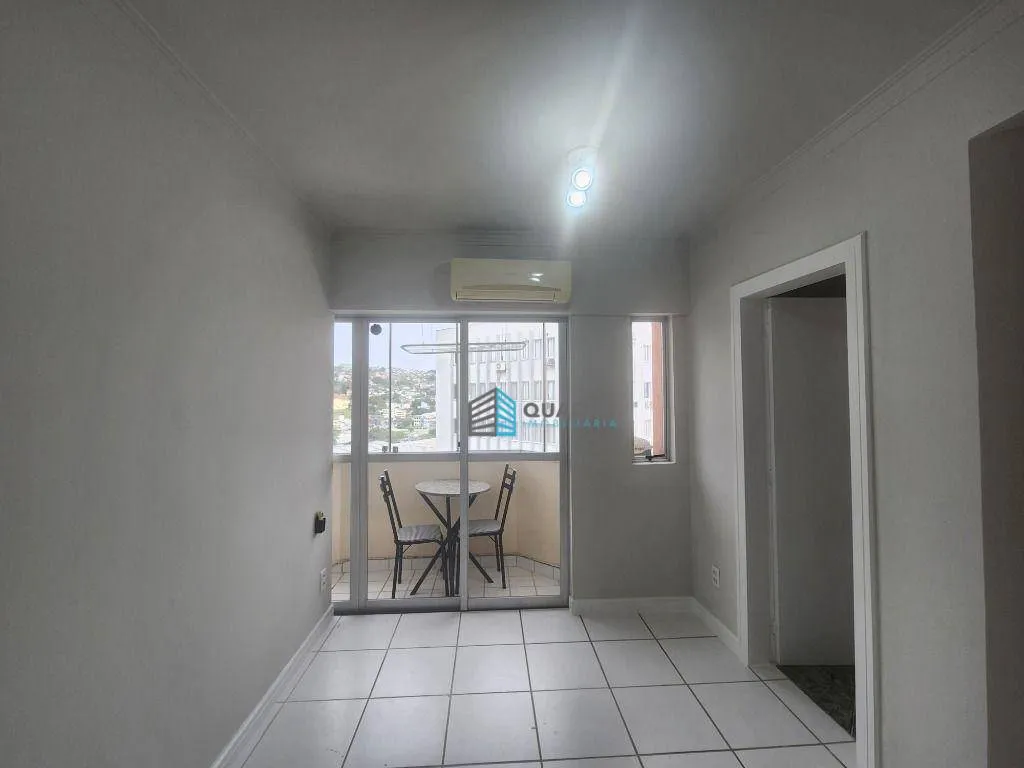 Apartamento mobiliado com varanda fechada e 1 quarto — photo 17