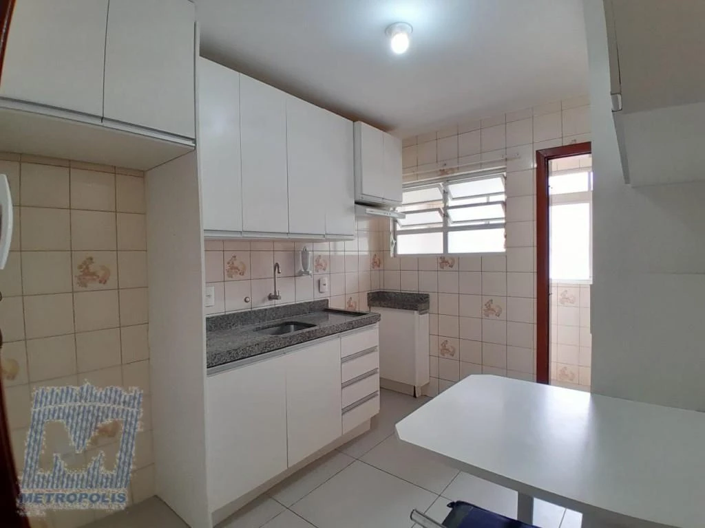Apartamento, 65 m², com vista para a água