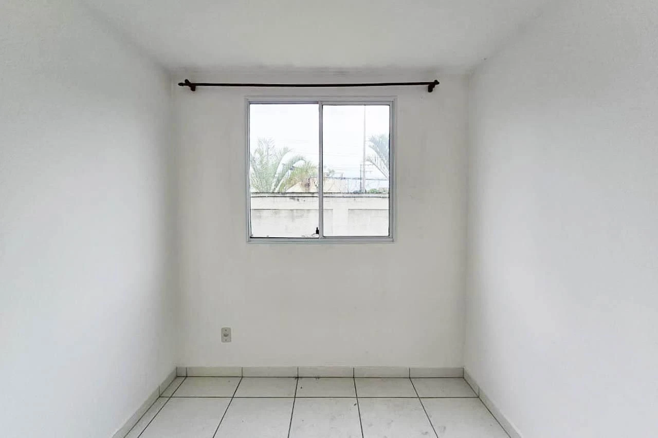 2-bedroom apartment in a building with a gym — photo 26