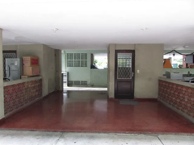 Unfurnished 2-bedroom apartment with 2 bathrooms — photo 11