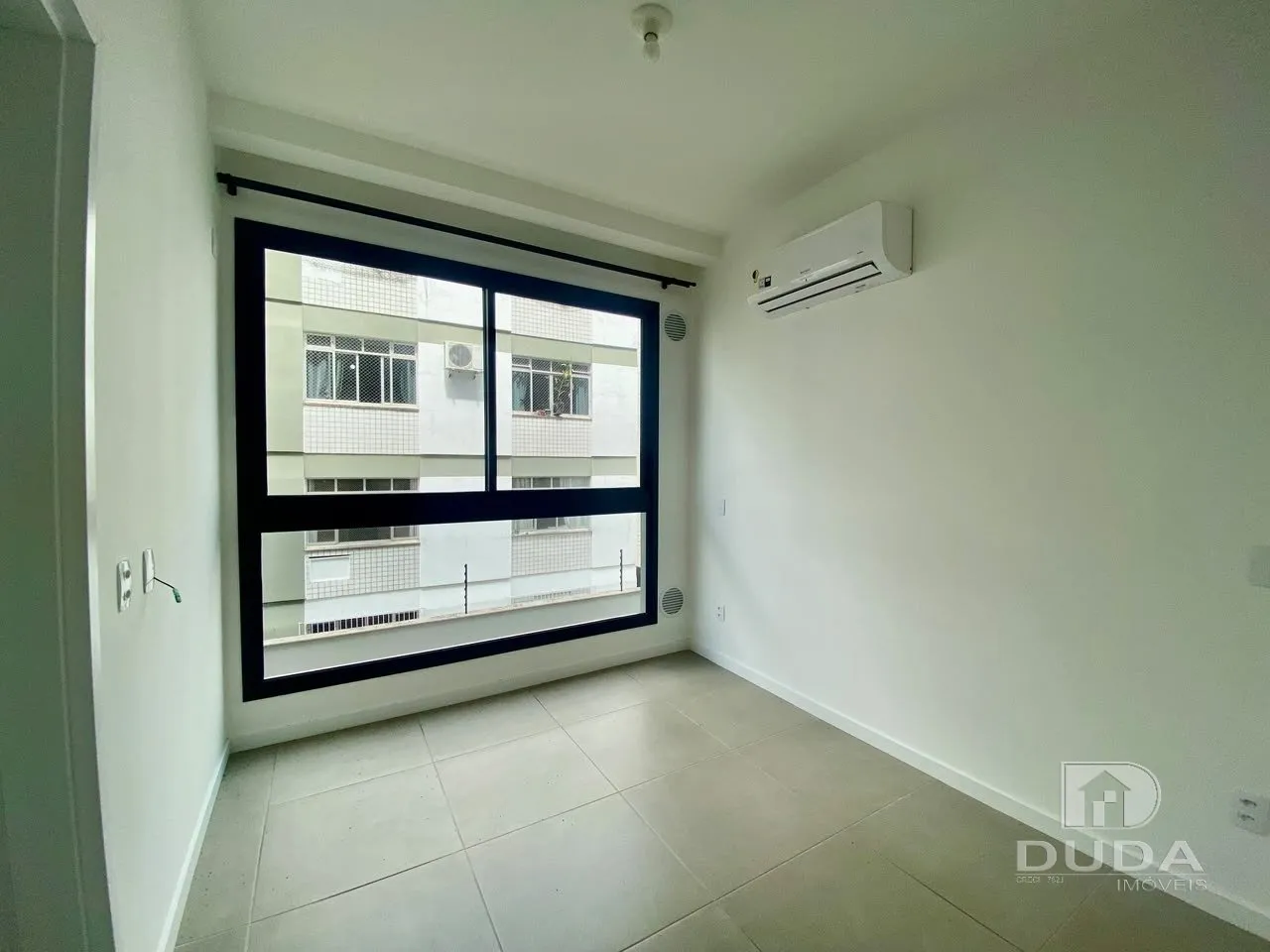 Furnished studio, 32 m², with a washing machine — photo 10