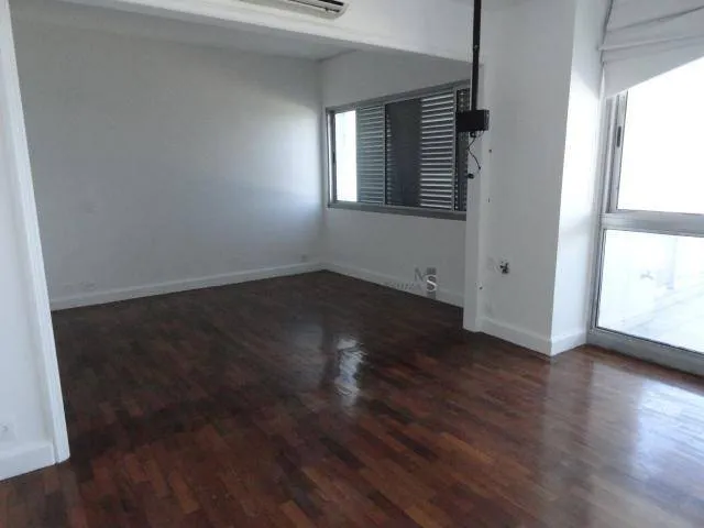 Water view in a 4-bedroom apartment, 350 m² — photo 48