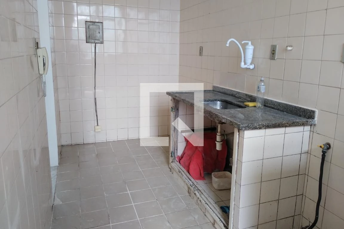 2-bedroom apartment in a building with a pool — photo 51