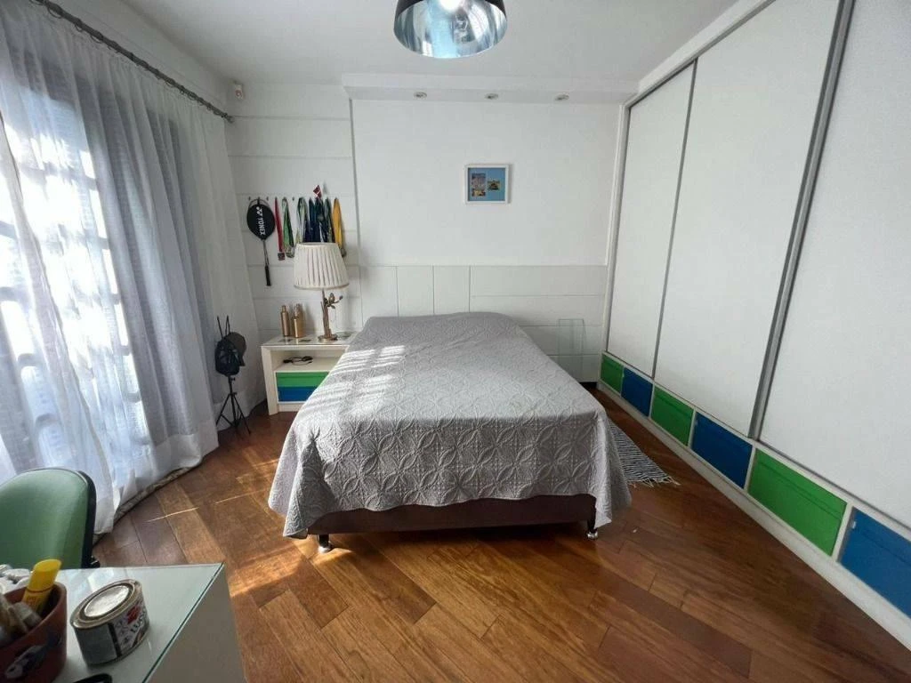 Дом 500 м² с грилем на балконе и садом — photo 37