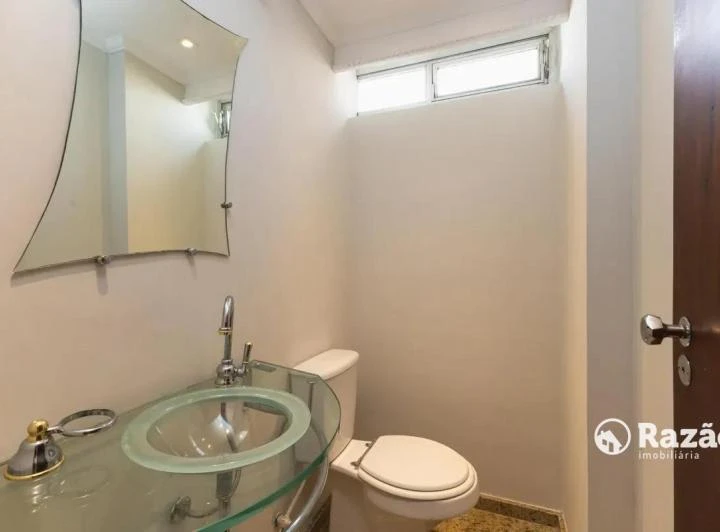 Apartamento sem mobília com 4 quartos e sala de madeira — photo 5