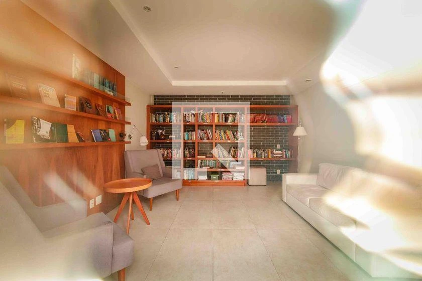 Glass-enclosed balcony in a 3-bedroom apartment, 76 m² — photo 20