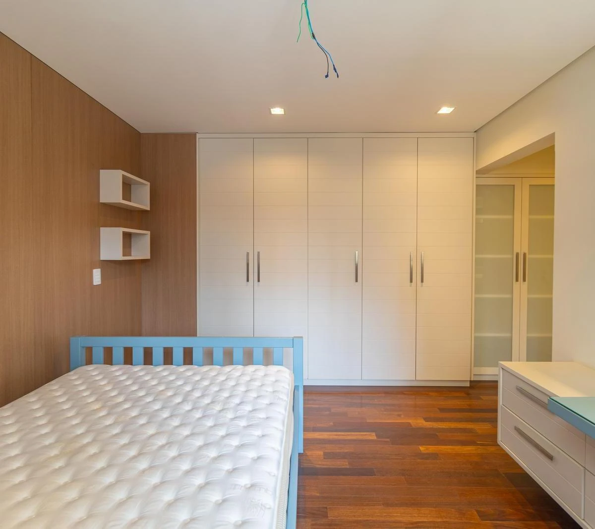 Home office in a 5-bedroom apartment, 441 m² — photo 12