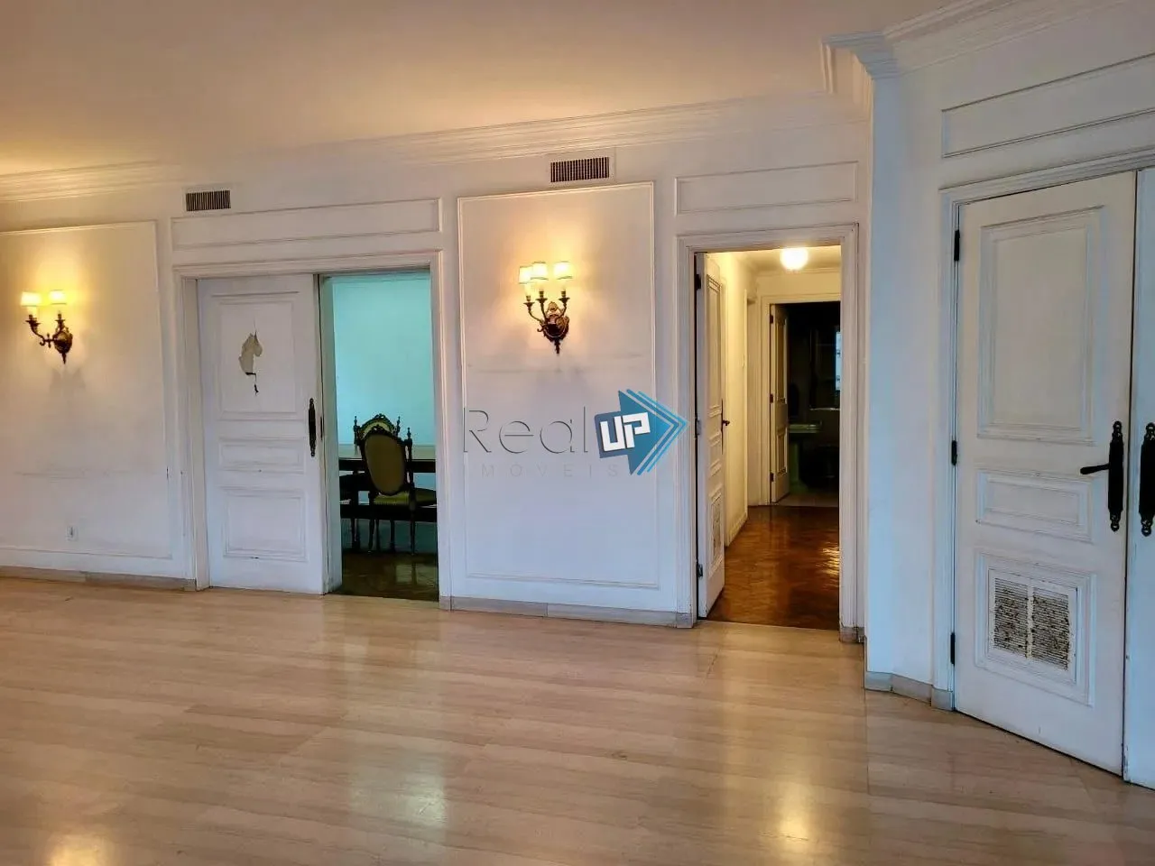 Apartamento para locação com 5 dormitórios e janelas do chão ao teto — photo 7