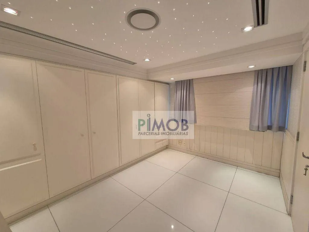 Furnished duplex penthouse with 3 bedrooms and 256 m² — photo 3