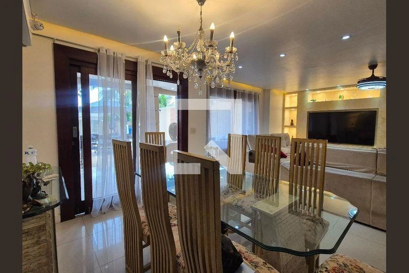 House for rent with 4 bedrooms and a glass balcony — photo 36