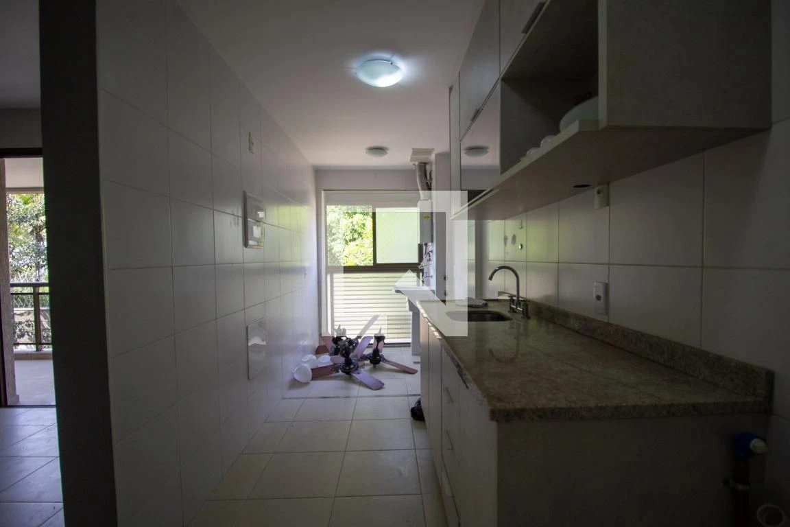 Rental apartment with 2 bedrooms and condo pool access — photo 6