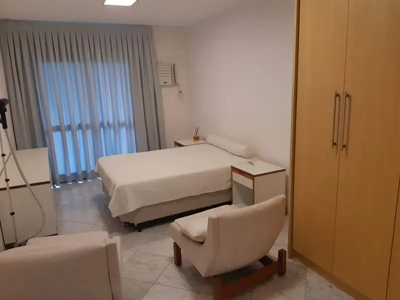 Apartamento com 4 quartos, 5 banheiros e cozinha fechada — photo 21