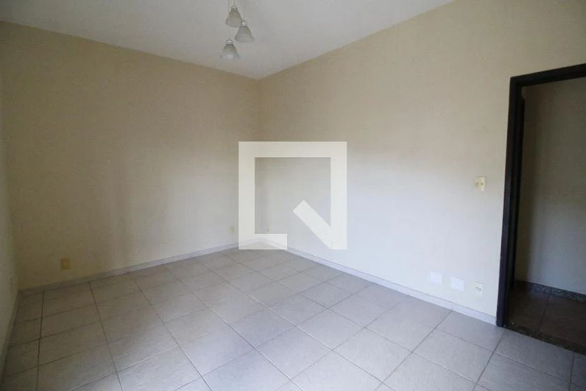 Casa de condomínio com 4 quartos e 371 m² — photo 31
