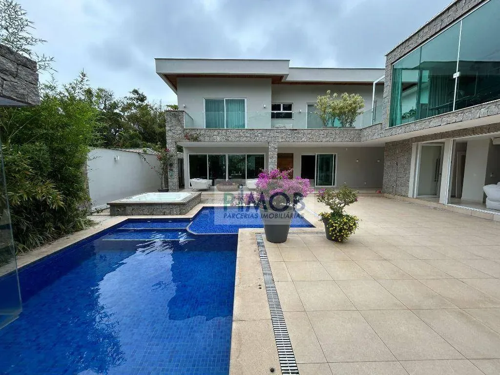 Casa mobiliada com 3 quartos e 5 banheiros, 550 m² — photo 15