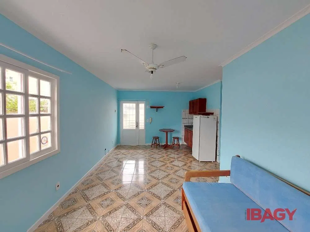 26 m² studio with 1 bedroom and no parking