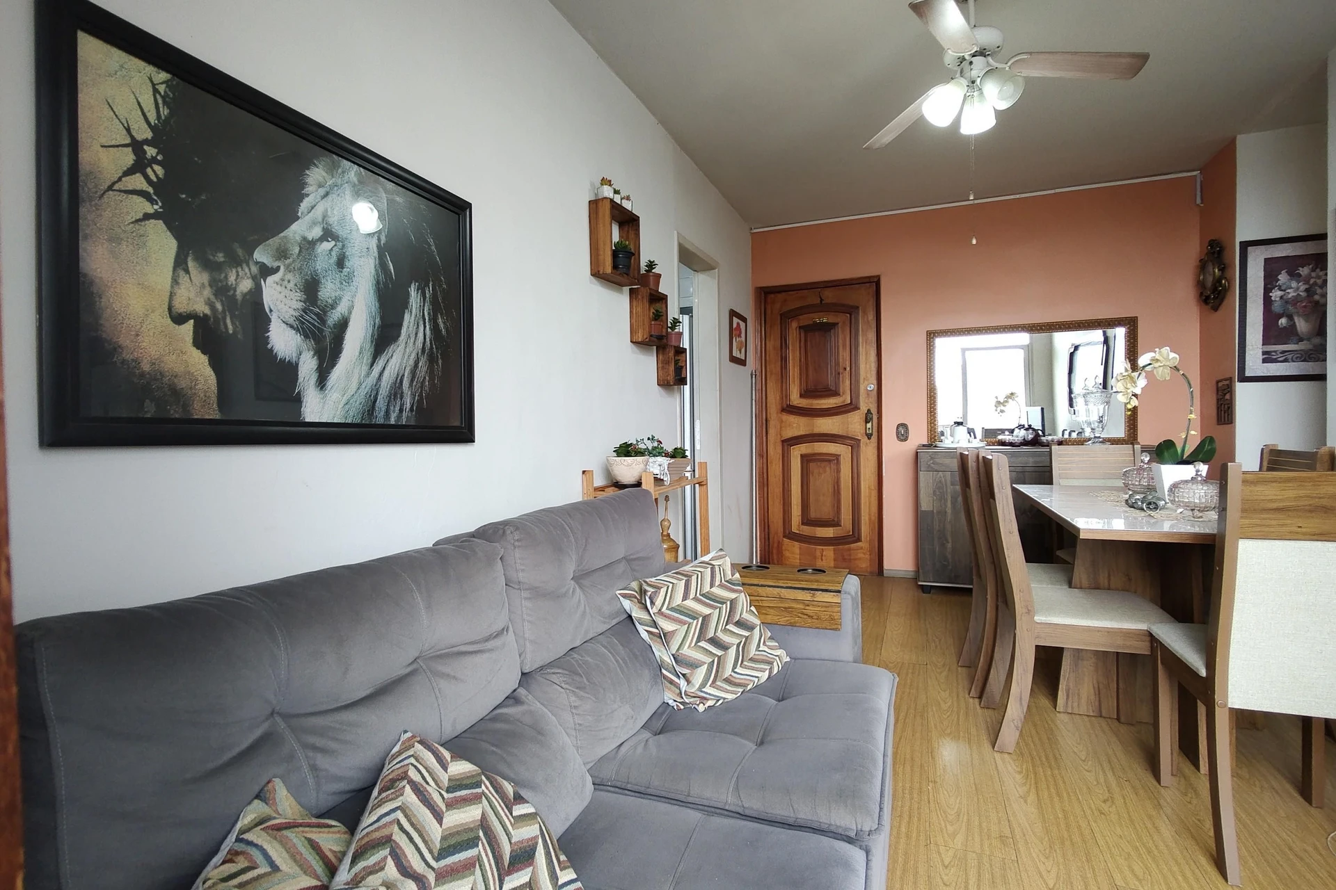 Furnished 2-bedroom apartment with a balcony — photo 22