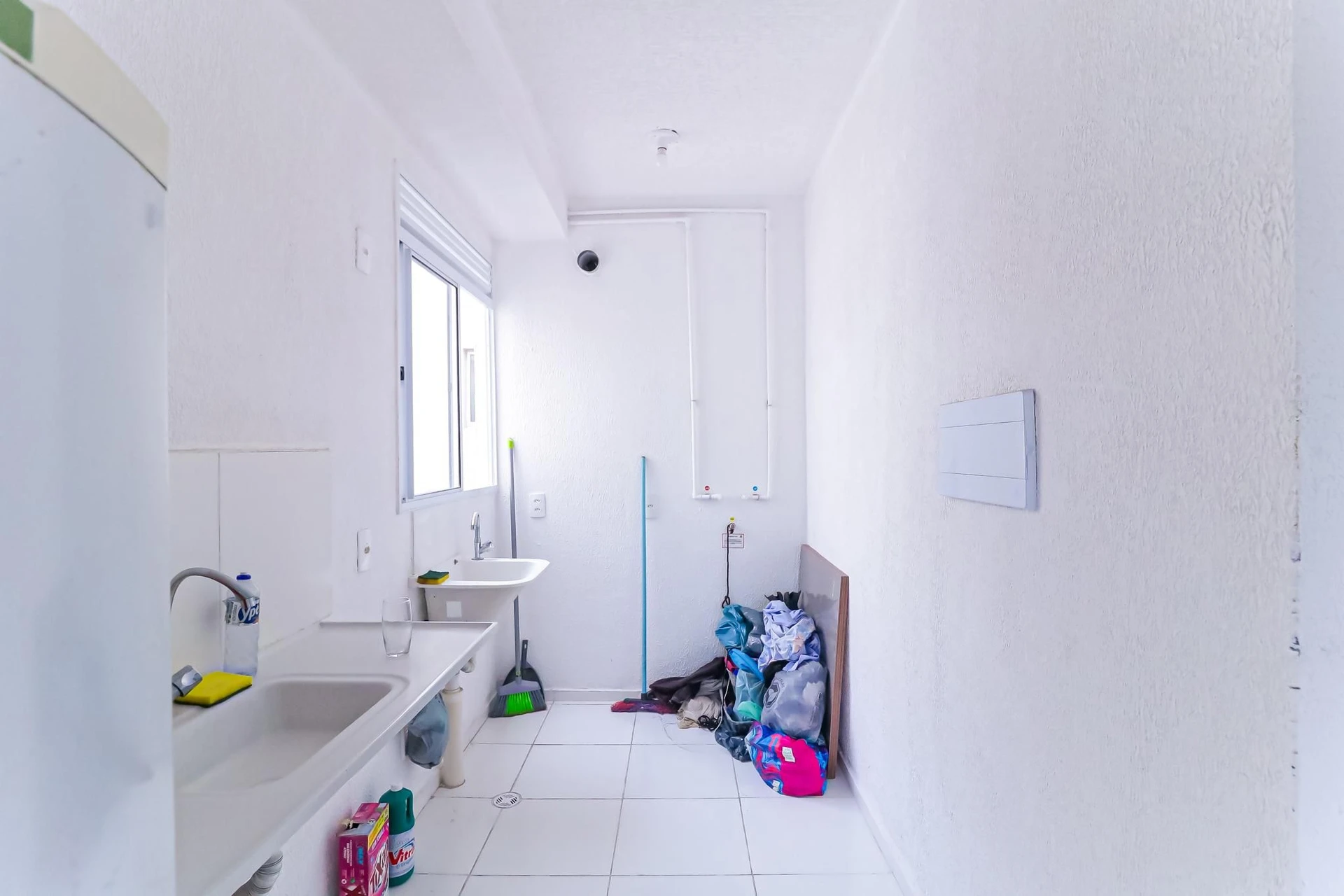 2-bedroom apartment in a building with a gym — photo 18