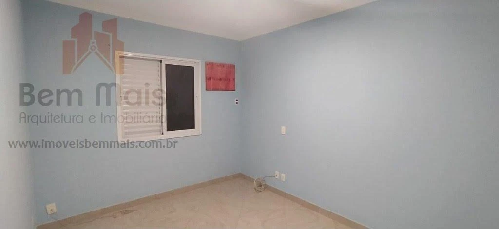 Unfurnished 4-bedroom apartment with closed kitchen — photo 22