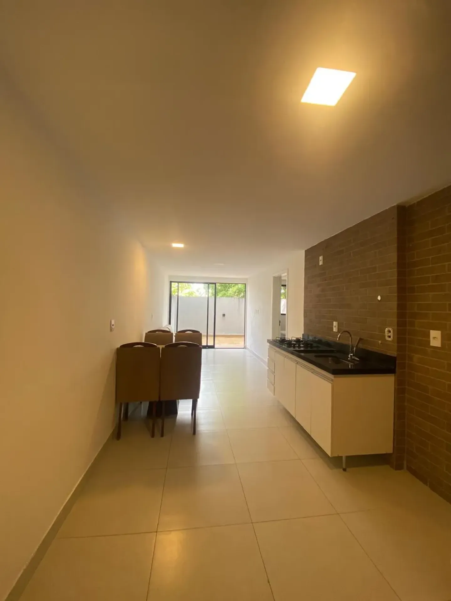 Flat térreo mobiliado de 40 m² com jardim privativo