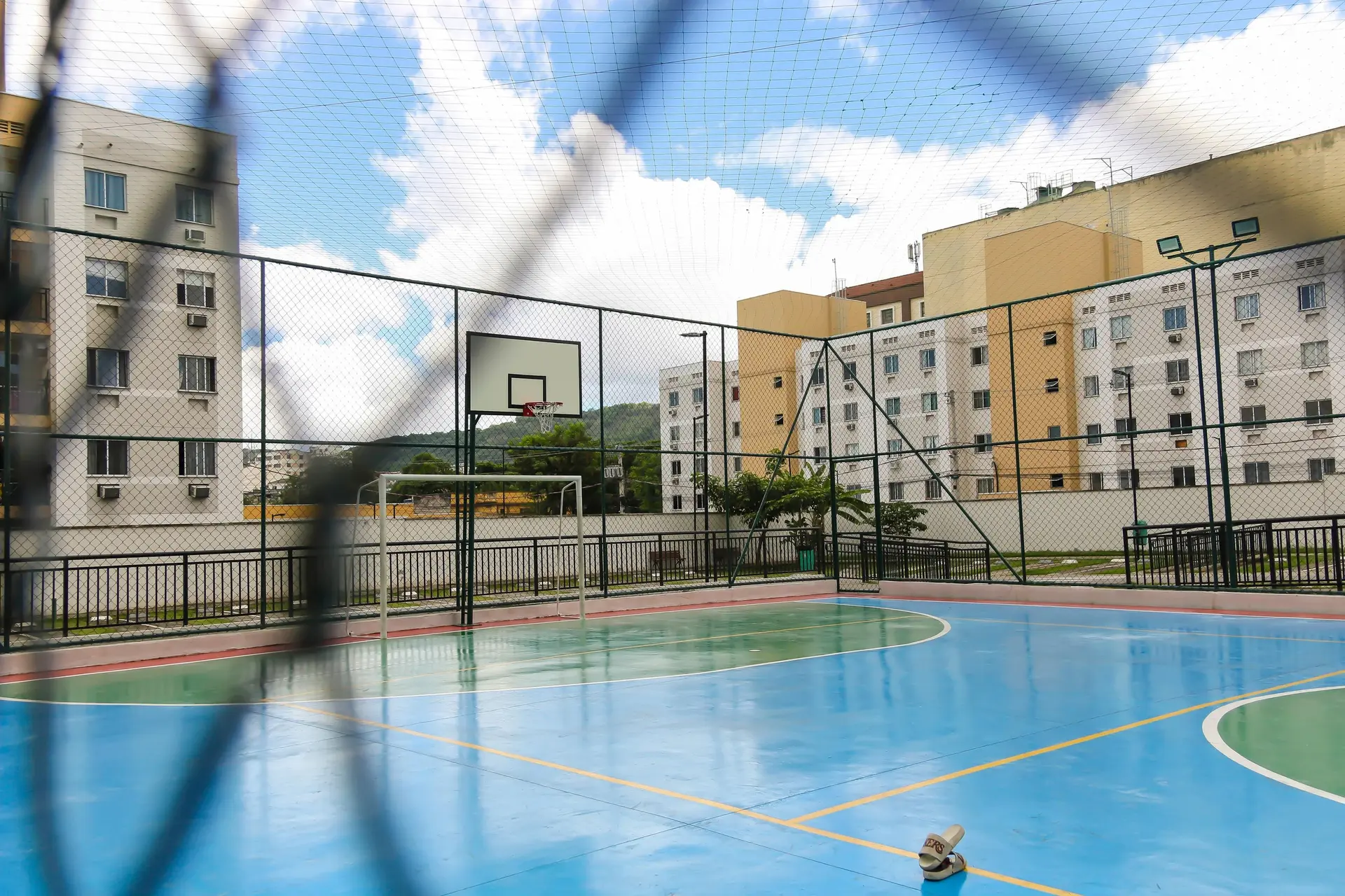 Apartment with 2 bedrooms and a balcony — photo 45
