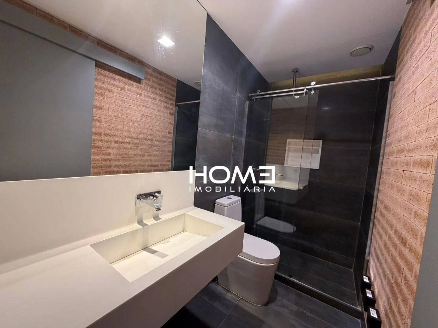 Furnished apartment, 365 m², with floor-to-ceiling windows — photo 16