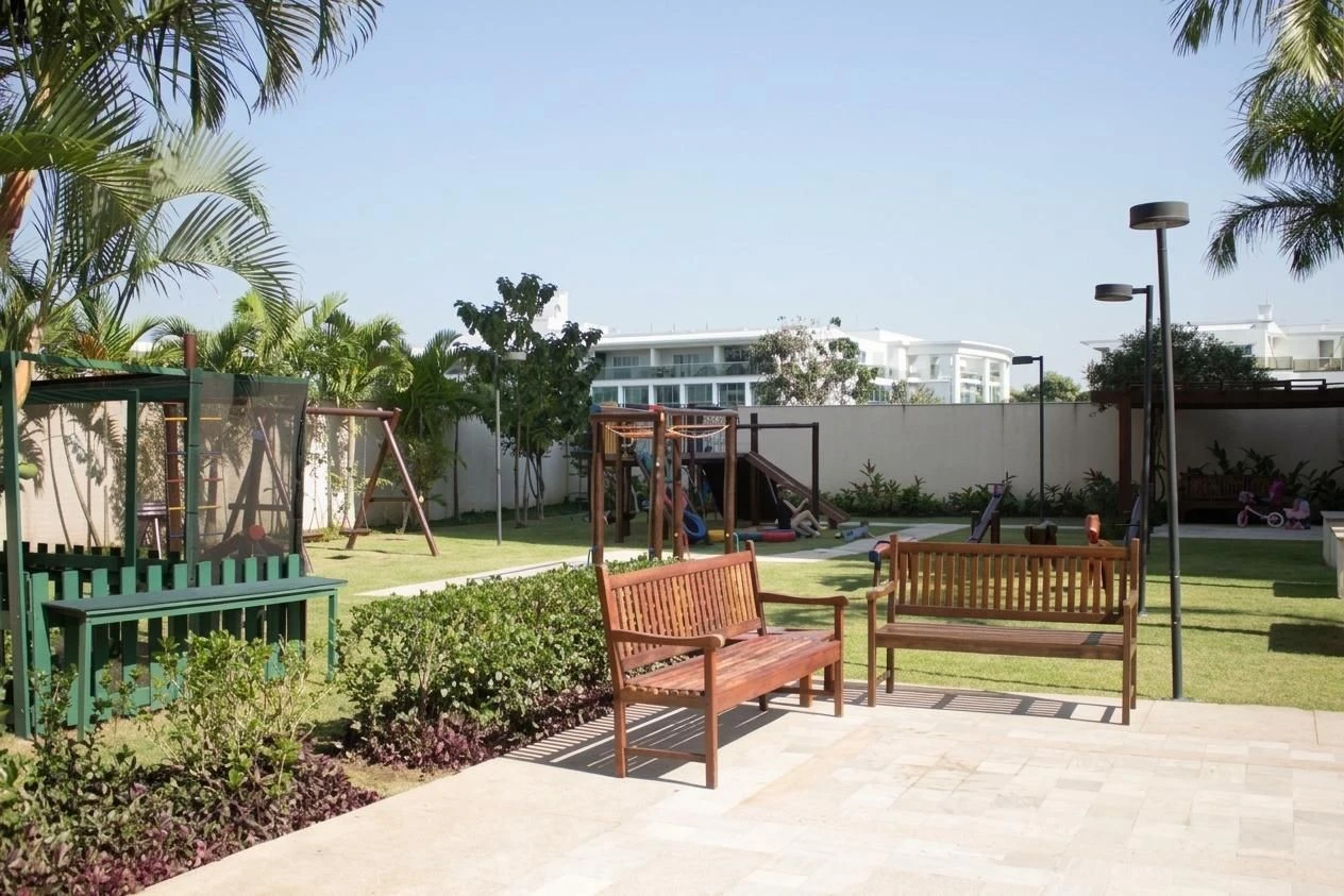 2-bedroom apartment with a glass-enclosed balcony — photo 30