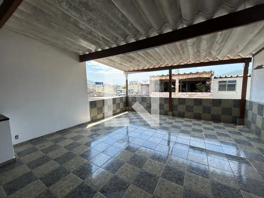 Casa de 3 quartos com banheira — photo 11