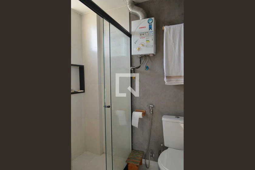 3-bedroom apartment in a building with a pool — photo 90