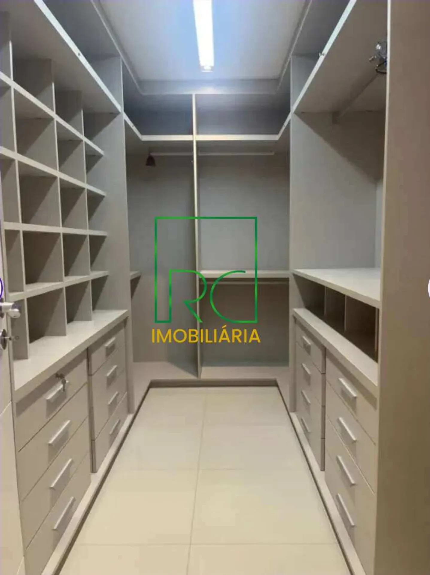 Furnished condominium house with 5 bedrooms and 5 baths — photo 27