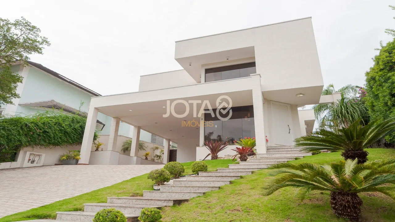 Condo house with 4 en-suite bedrooms and private BBQ