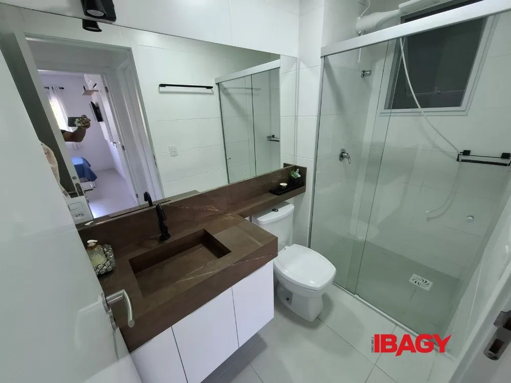 Apartamento amueblado de 2 dormitorios y 121 m² — photo 15