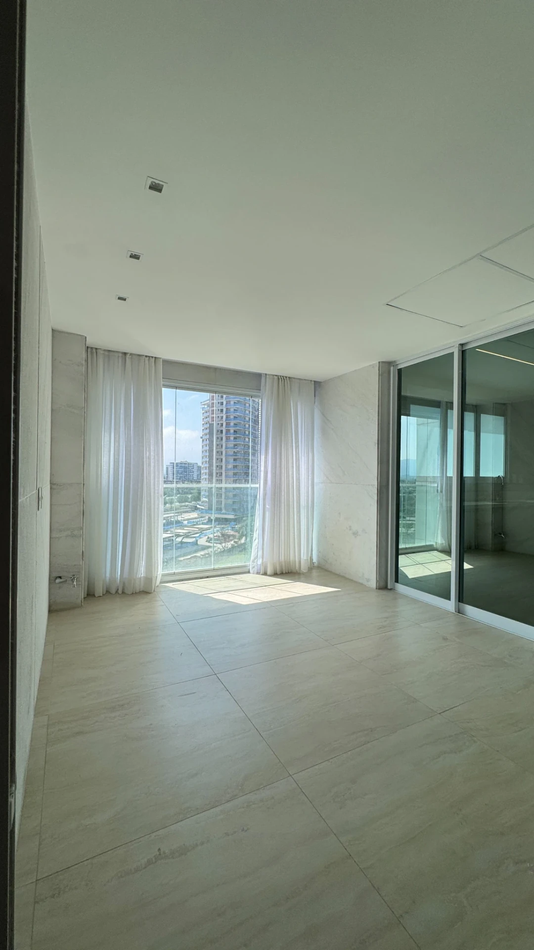 Apartamento, 268 m², com varanda envidraçada — photo 11