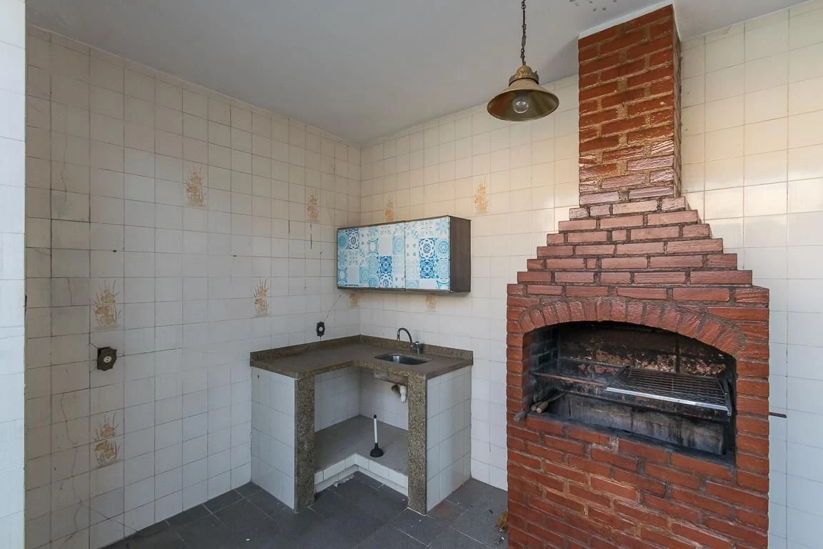 Casa sem mobília com 4 quartos e varanda — photo 12