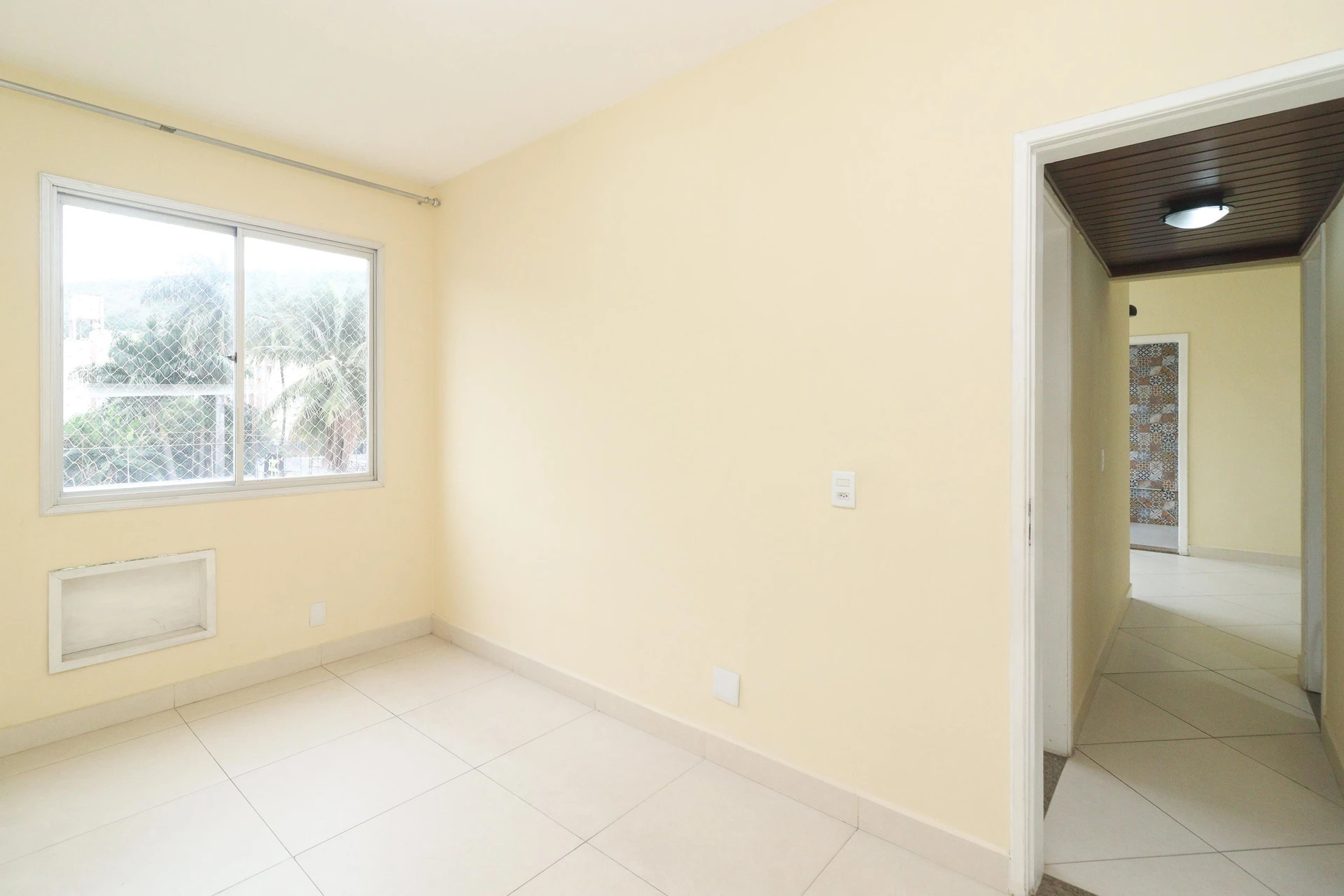 3-bedroom apartment with a mountain view — photo 18