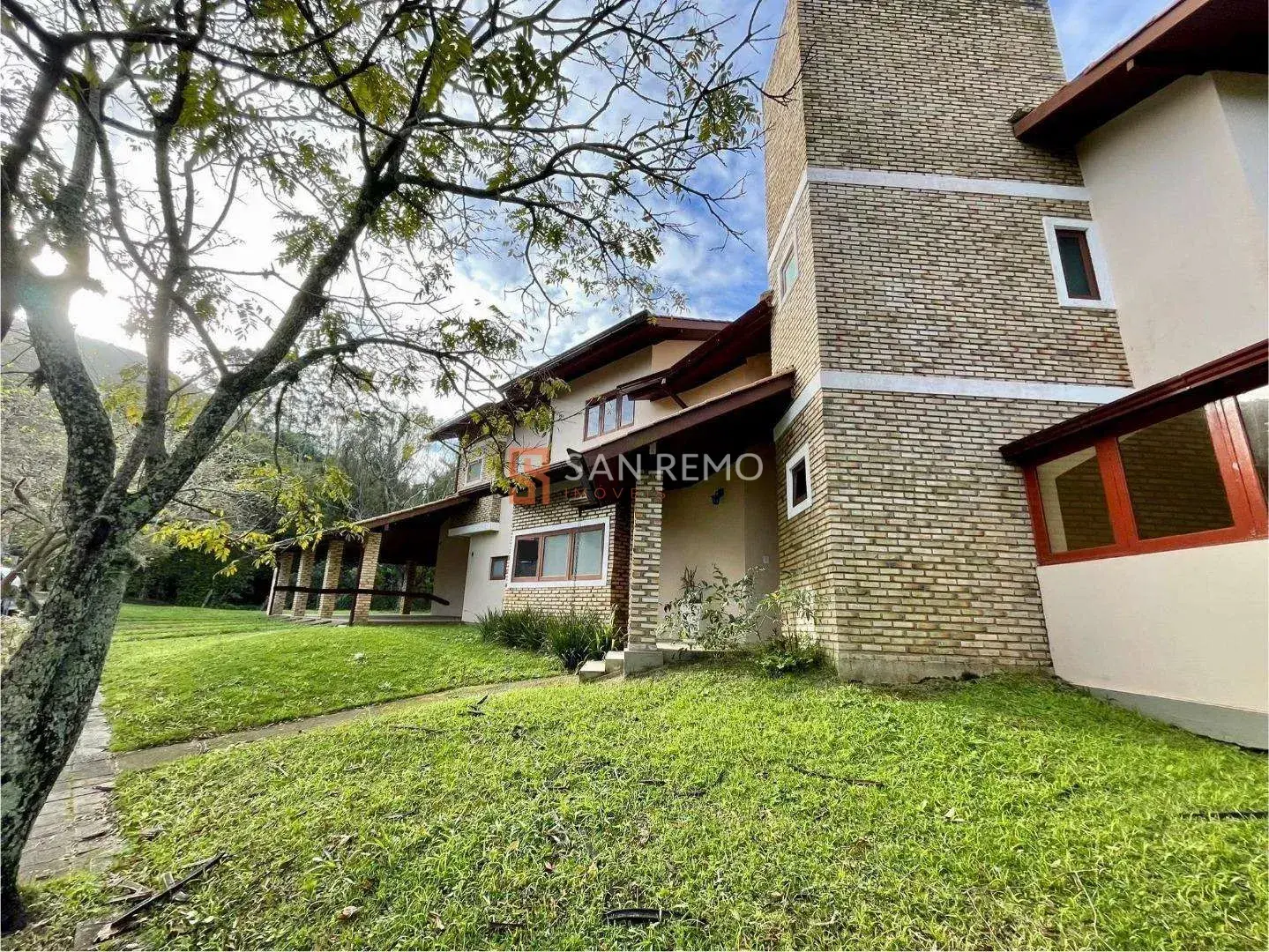 House with 4 bedrooms and 1 en-suite, 600 m² — photo 14