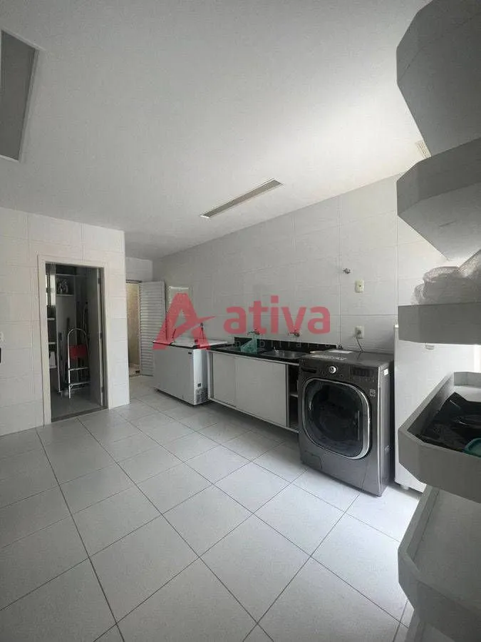 Furnished house with 6 suites and 7 bathrooms — photo 4